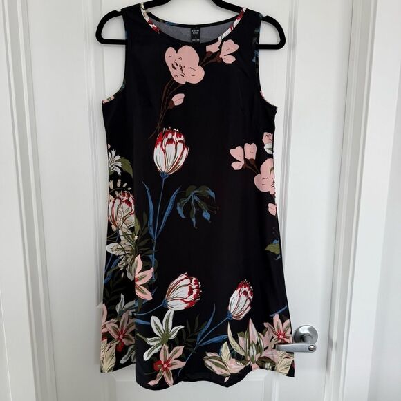 EMERY ROSE |  Sleeveless Black Floral Dress - Picture 1 of 7